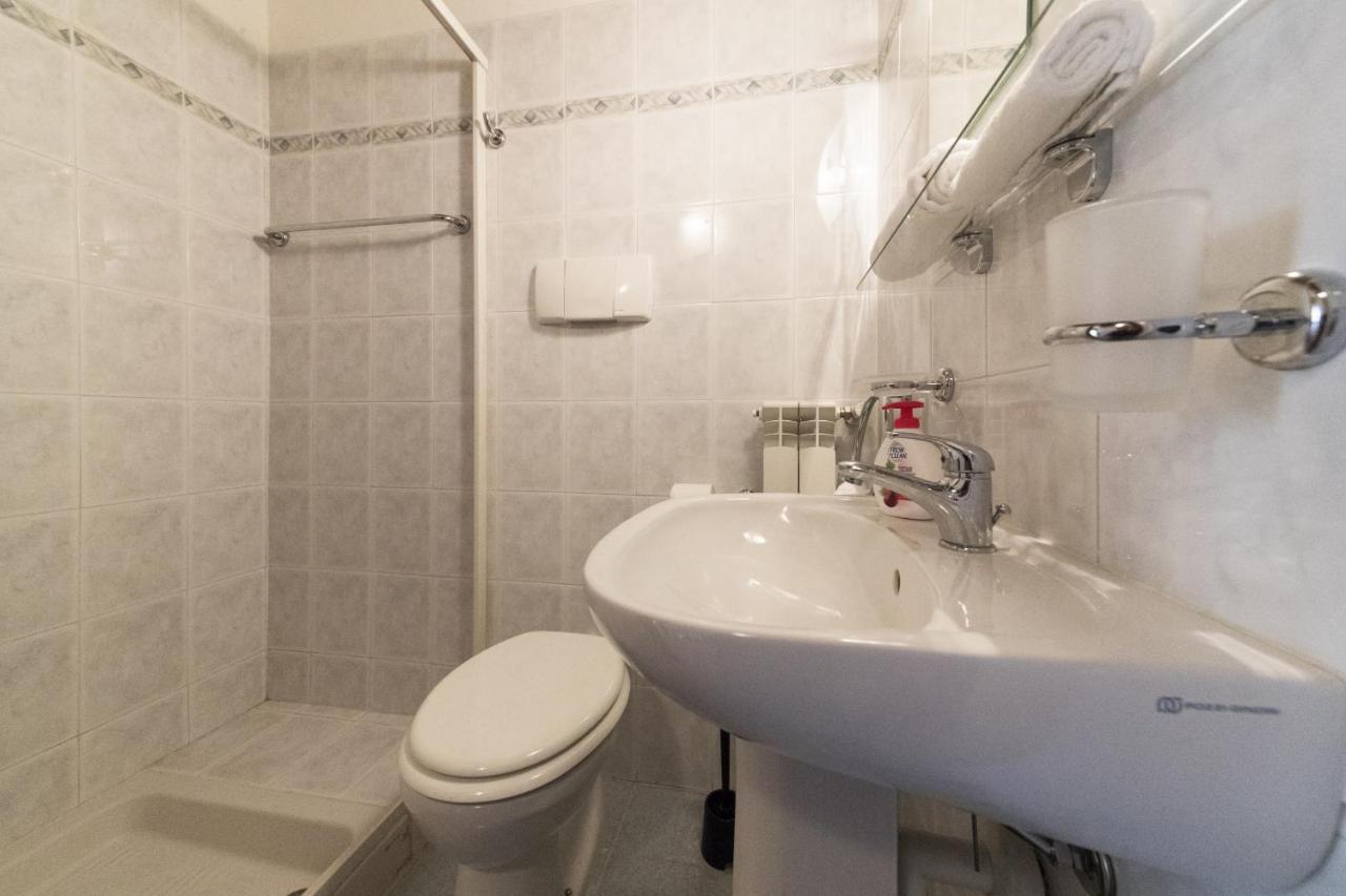 אקסריה 2-Bedroom Lakeview Apartment At The Lake מראה חיצוני תמונה